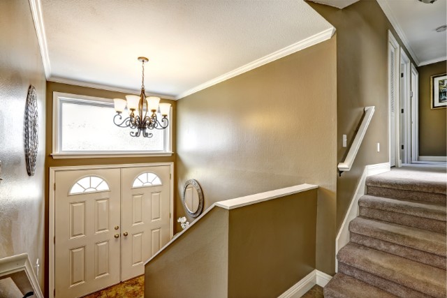 View of the entryway of a home in Joliet